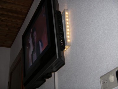 hinter dem LCD montiert mit Blitz.JPG